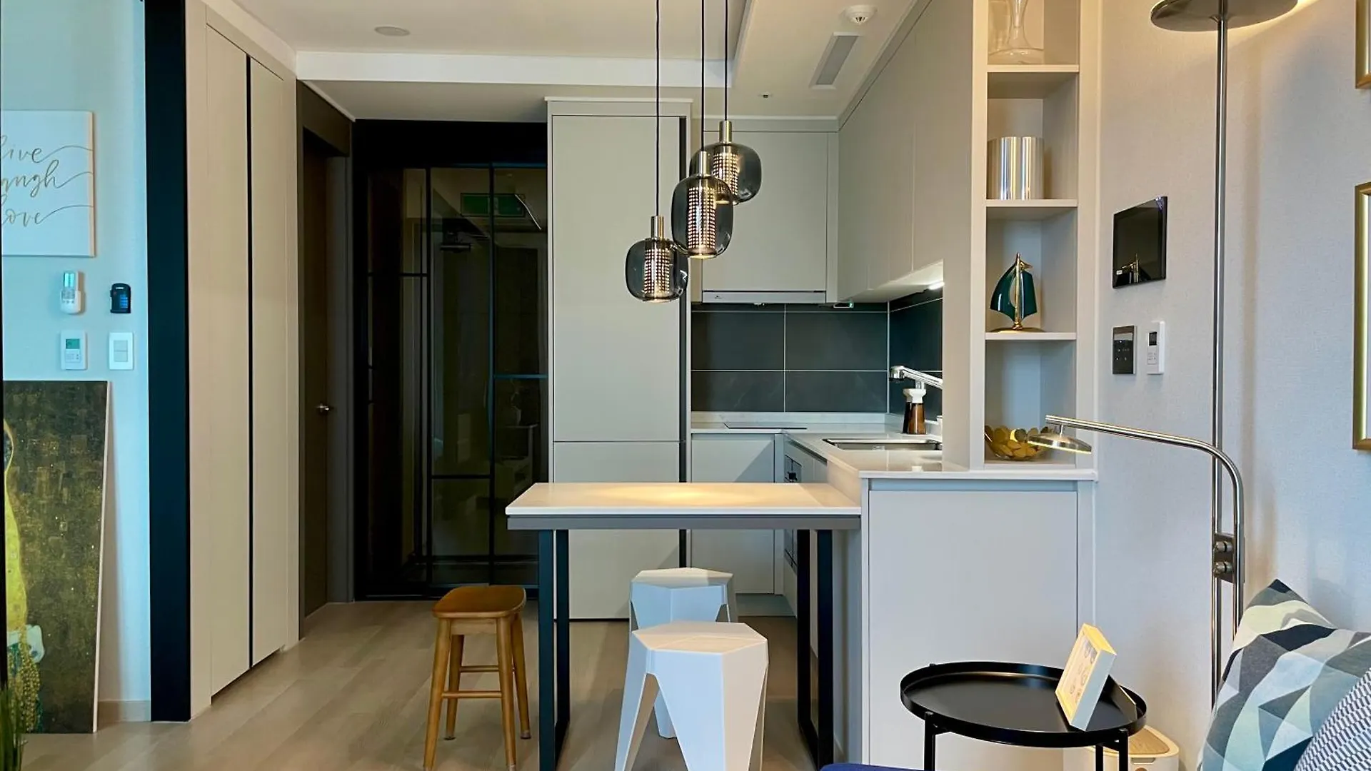 Ocean Front Apartment Busan